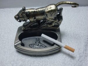Vintage Tiger & Lion Animal Design 2-in-1 Lighter Ashtray for Weed